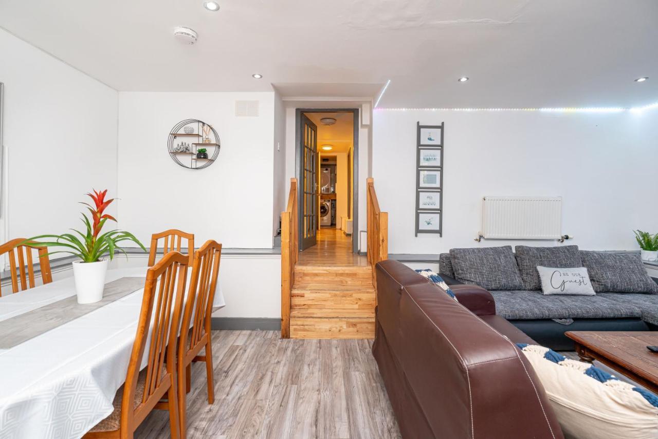 Luxury Five Bedroom Deluxe Duplex I Centre I Fountainpark * Édimbourg