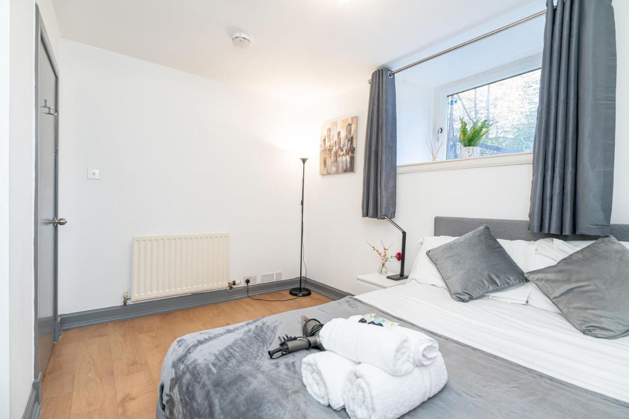 Luxury Five Bedroom Deluxe Duplex I Centre I Fountainpark Appartement