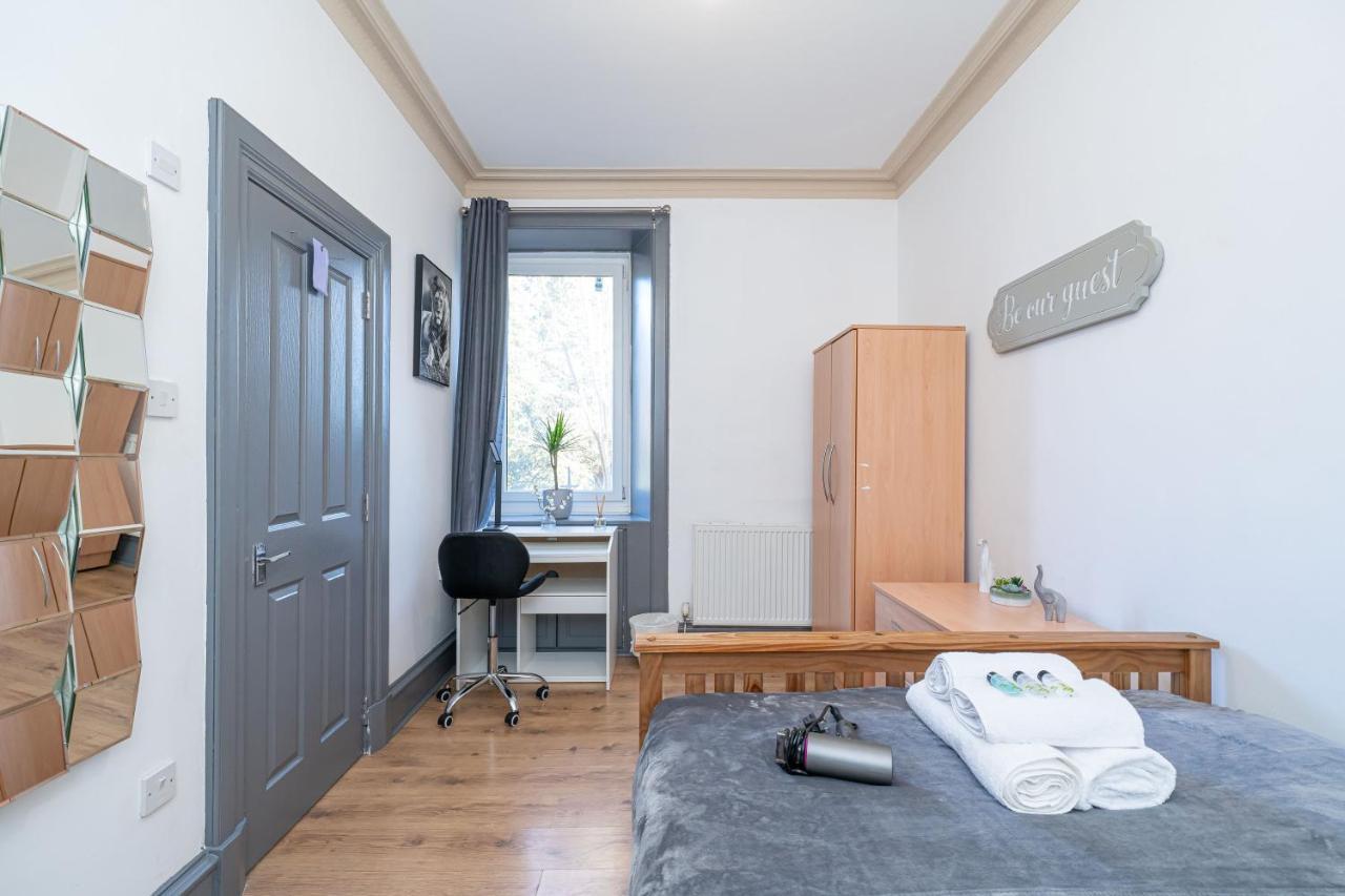 Luxury Five Bedroom Deluxe Duplex I Centre I Fountainpark Appartement *